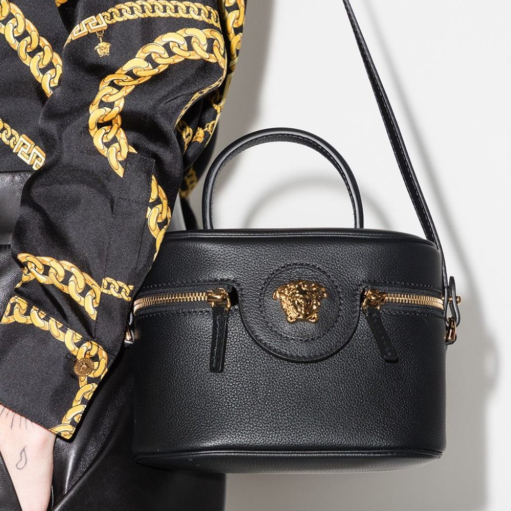 BRAND NEW 🌟 Elevate Your Style with Versace's Rare La Medusa Mini Bag! 🌟